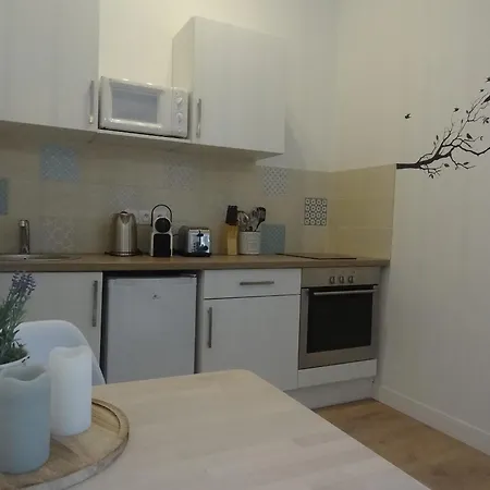 Lumineux I Calme I Centre I Metro Joliette I Internet Fibre Apartment Marseille