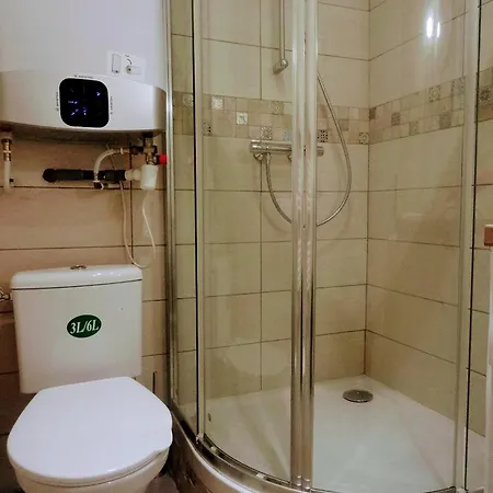 Lumineux I Calme I Centre I Metro Joliette I Internet Fibre Apartment *